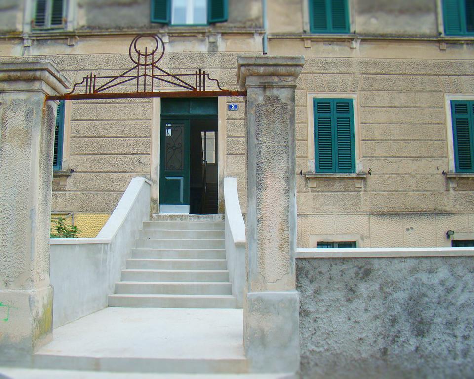 Ferienwohnung Hoc Loco Split Exterior foto